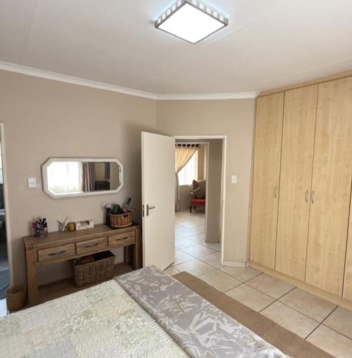 3 Bedroom Property for Sale in Rhodesdene Northern Cape